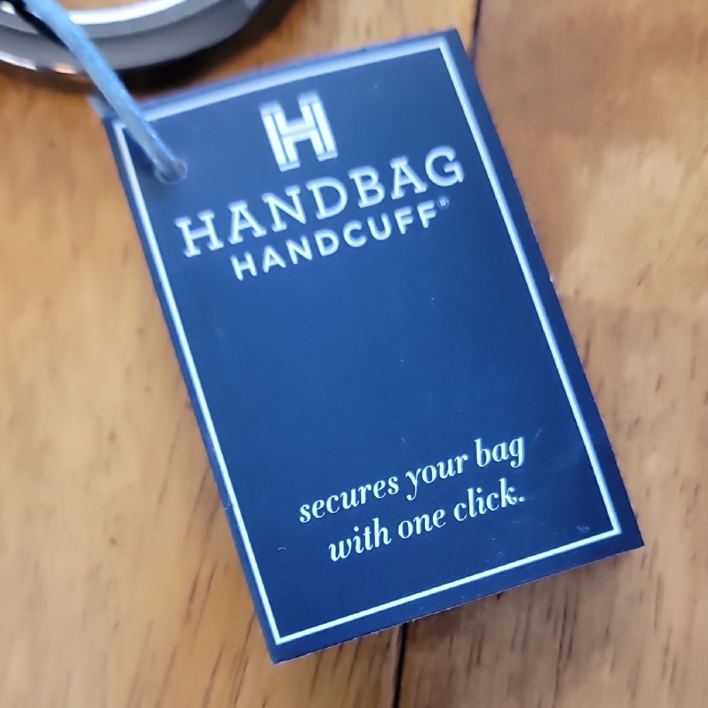 Handbag Handcuff - Picture 5 of 6